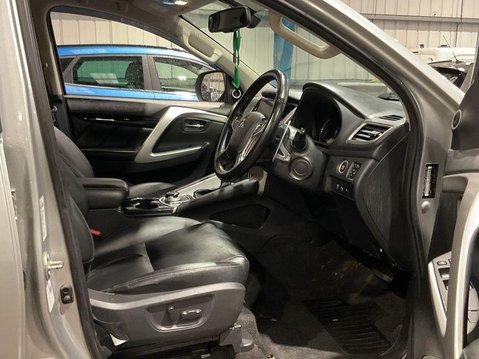 Mitsubishi Shogun Sport 2.4D 4 Auto 4WD LWB Euro 6 5dr 8