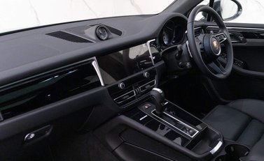 Porsche Macan S PDK 11
