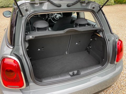 Mini Hatch 1.5 Cooper Hatchback 3dr Petrol Auto Euro 6 (s/s) (136 ps) 68