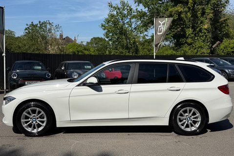 BMW 3 Series 320I SE TOURING AUTOMATIC -APPLE CAR PLAY -CAMERAS -XENONS -LOW MILEAGE 9