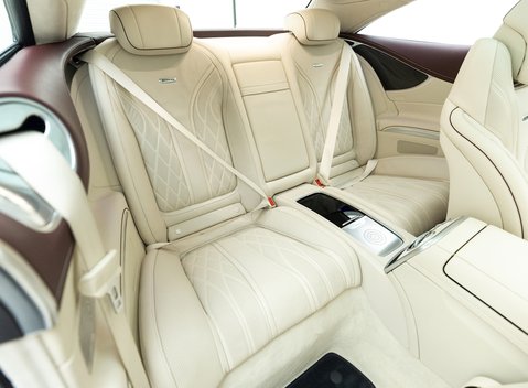 Mercedes-Benz S Class S63 Coupe 13