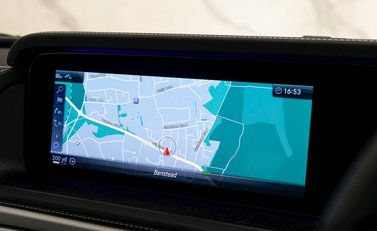 Mercedes-Benz G Series AMG Line Premium Plus 19