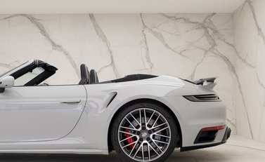 Porsche 911 Turbo Cabriolet (992) 27