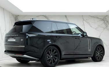 Land Rover Range Rover D300 SE 7