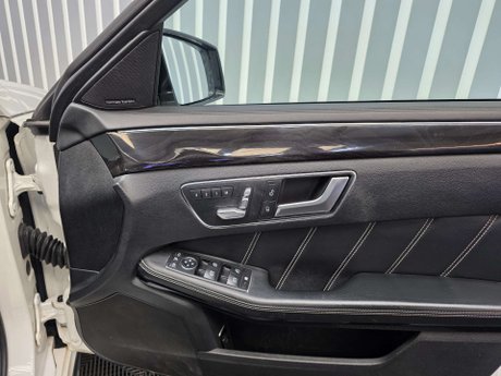 Mercedes-Benz E Class 5.5 E63 V8 BiTurbo AMG S Saloon 4dr Petrol SpdS MCT Euro 6 (s/s) (585 ps) 52