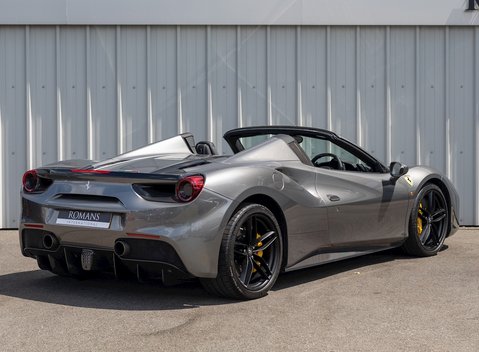 Ferrari 488 Spider 7