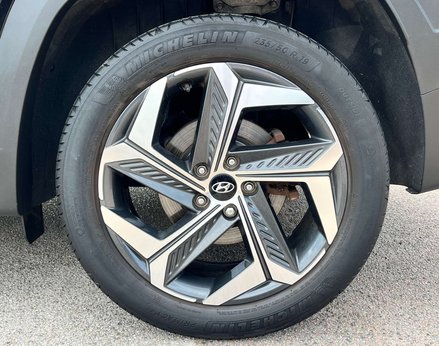 Hyundai TUCSON 1.6 Tucson Premium TGDi HEV Auto 5dr 13