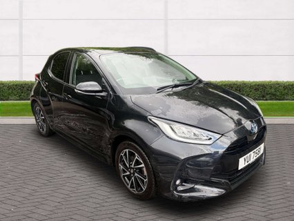 Toyota Yaris 1.5 Yaris Design HEV CVT 5dr