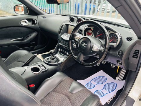 Nissan 370Z 3.7 370Z GT V6 2dr 21