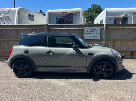 Mini Hatch 2.0 CHALLENGE 210 EDITION AUTOMATIC 3dr 4