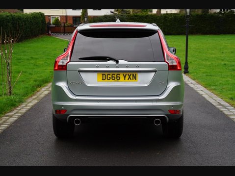Volvo XC60 2.0 D4 R-Design Nav Auto Euro 6 (s/s) 5dr 11