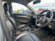 MG ZS EXCLUSIVE 4