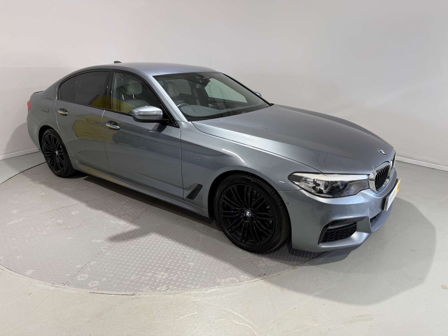 2017 BMW 5 Series