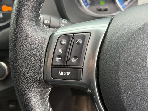 Toyota Yaris VVT-I ICON M-DRIVE S 14