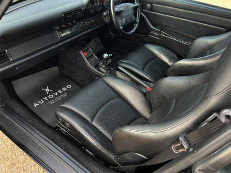 Porsche 911 CARRERA 4 42