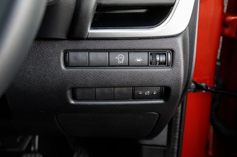 Nissan Qashqai DIG-T N-CONNECTA MHEV 15