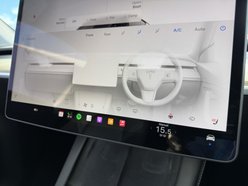 Tesla Model Y (Dual Motor) Long Range SUV 5dr Electric Auto 4WDE (384 bhp) 45