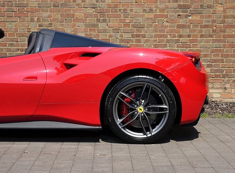 Ferrari 488 Spider 9
