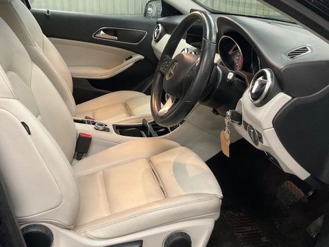 Mercedes-Benz A Class 1.6 A180 Sport 7G-DCT Euro 6 (s/s) 5dr 7