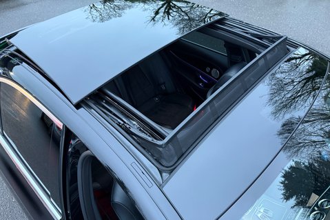 Mercedes-Benz E Class E 400 D 4MATIC AMG LINE PREMIUM PLUS - RARE -20 INCH ALLOYS -PAN ROOF  28