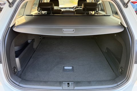 Volkswagen Passat GT TDI BMT 4MOTION DSG - RARE 4X4 -LEATHER -ULEZ COMPLIANT  48