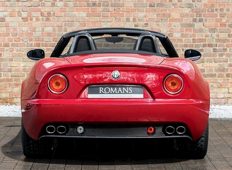 Alfa Romeo 8C Spider 7