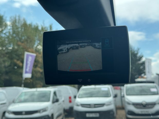 Citroen Berlingo AUTO LWB L2H1 Low Roof Driver Air Con Alloys Senso 32