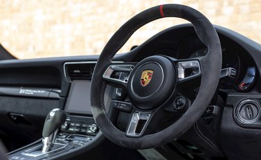 Porsche 911 (991.2) Carrera 4 GTS 'British Legends E 11