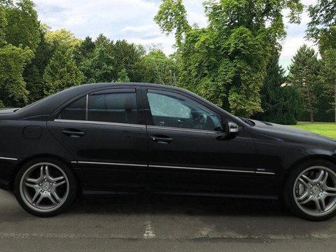Mercedes-Benz C Class 5.4 C55 AMG Saloon 4dr Petrol Automatic (286 g/km, 367 bhp) 5