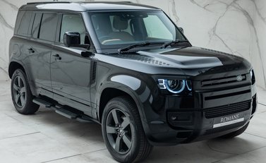Land Rover Defender 110 D250 X-DYNAMIC HSE 11