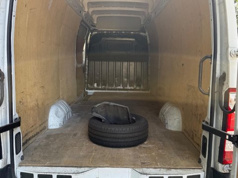 Renault Master 2.3 dCi ENERGY 35 Business Long Overhang Panel Van RWD LWB Medium Roof Euro 4