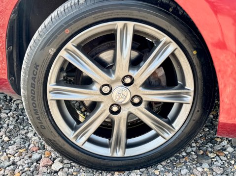 Toyota Yaris VVT-I SR 44