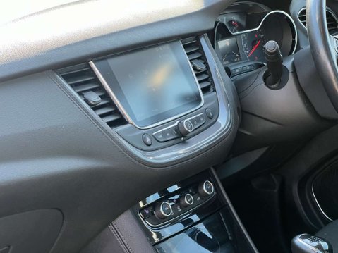 Vauxhall Grandland X 1.2 Grandland X Sport Nav T S/S 5dr *NATIONAL DELIVERY* 33