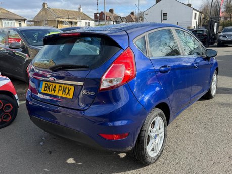 Ford Fiesta ZETEC 9