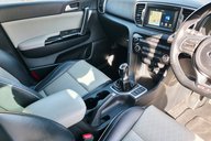 Kia Sportage CRDI GT-LINE ISG SAT NAV. 1 FORMER KEEPER,LAST OWNER 5 YEARS. 37