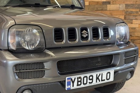 Suzuki Jimny 1.3 JLX+ SUV 3dr Petrol Automatic (184 g/km, 83 bhp) 32