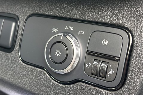Mercedes-Benz Sprinter 315 Cdi Progressive 9g-Tronic Dropside Truck 26