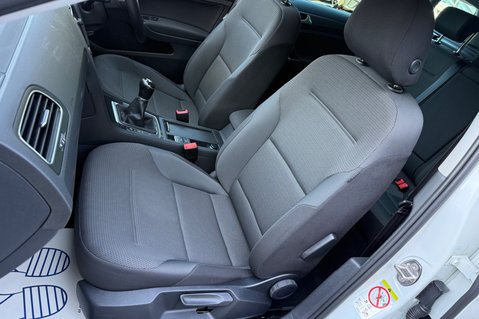 Volkswagen Golf MATCH TDI - 1 OWNER - 11 SERVICES - VAT QUALIFYING - APPLE CAR PLAY 20
