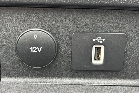 Ford Transit Custom 320 L1 Limited 170 ps Selectshift DCIV - Sat Nav / Adaptive Cruise 30