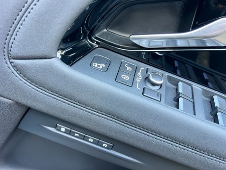 Land Rover Range Rover Evoque 2.0d R-DYNAMIC SE AUTOMATIC 5dr 20