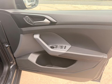 Volkswagen T-Cross 1.0 TSI S Euro 6 (s/s) 5dr 28