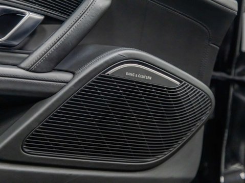 Audi R8 5.2 FSI V10 Spyder 2dr Petrol S Tronic quattro Euro 6 (s/s) (570 ps) 65