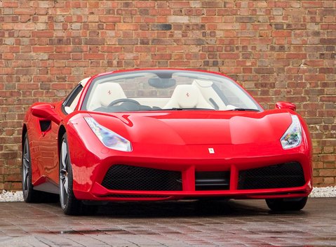 Ferrari 488 Spider 1