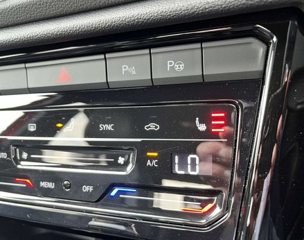 Volkswagen T-Roc 1.5 T-Roc R-Line TSI Semi-Auto 5dr 47