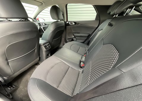 Kia Xceed 1.6 T-GDi '3' PHEV 14