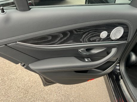 Mercedes-Benz E Class E 220 D AMG LINE NIGHT EDITION PREMIUM PLUS 23