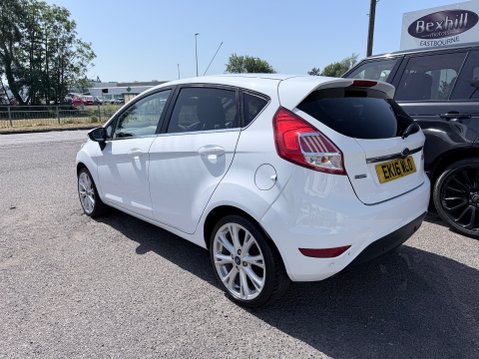 Ford Fiesta 1.0 TITANIUM 7