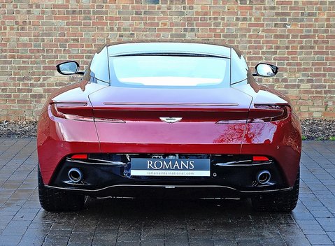 Aston Martin DB11 Launch Edition 12