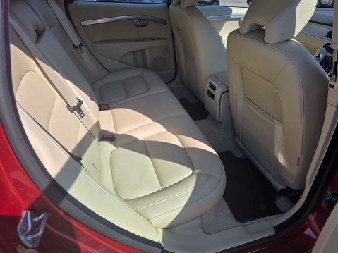Volvo V70 2.4 V70 SE Luxury D5 Auto 5dr 8