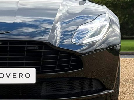Aston Martin DB11 V8 16
